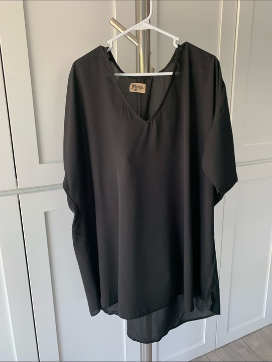 Show Me Your MuMu Other - Oversized Show Me Your MuMu Black V-Neck Short Sleeve Cover up, Size S.